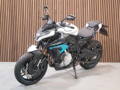 Cfmoto NK 675 Demo verkoop CF Moto NK675 wit!! 2025 occasion – foto 4 van 9