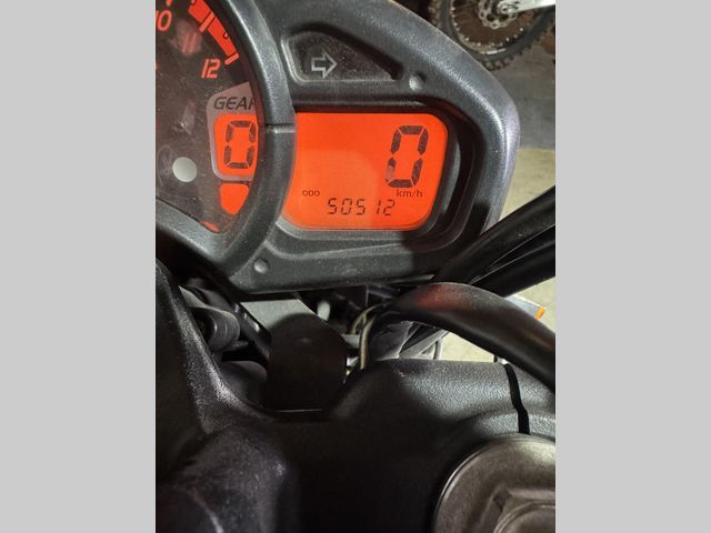 suzuki - sfv-650-gladius