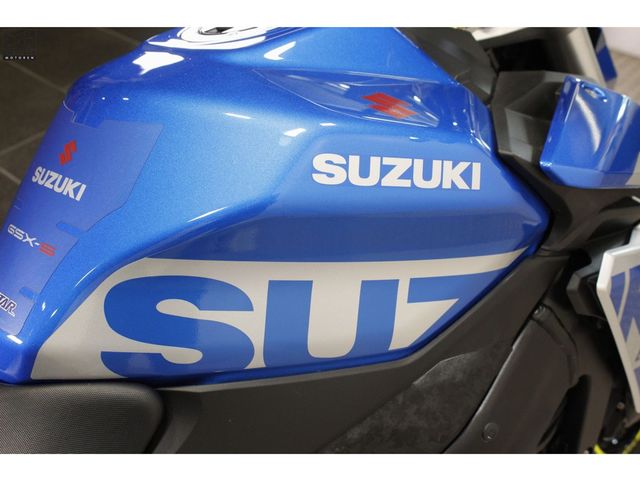 suzuki - gsx-s-950