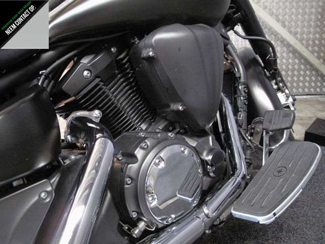 yamaha - xvs-1300-a-midnight-star