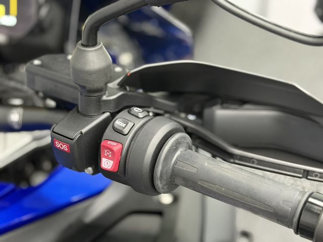 bmw - r-1300-gs-adventure