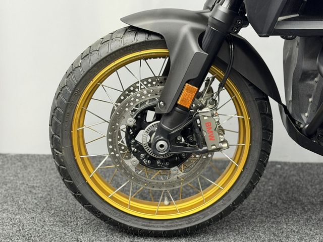 bmw - r-1300-gs-adventure