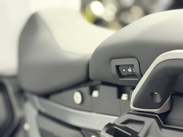 bmw - r-1300-gs-adventure