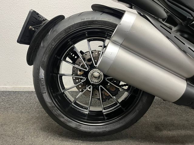 ducati - diavel