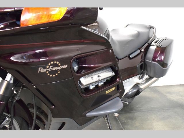 honda - st-1100-pan-european-abs-tcs