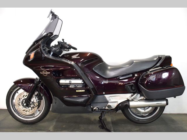honda - st-1100-pan-european-abs-tcs