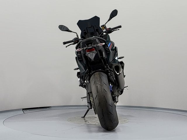 bmw - m-1000-xr