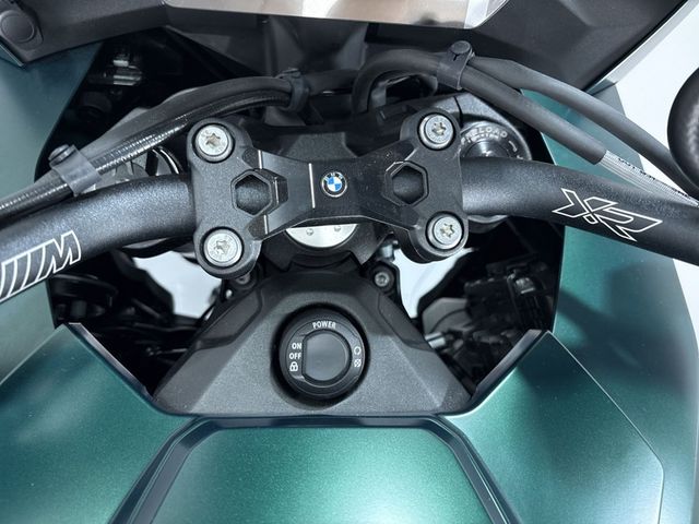 bmw - m-1000-xr