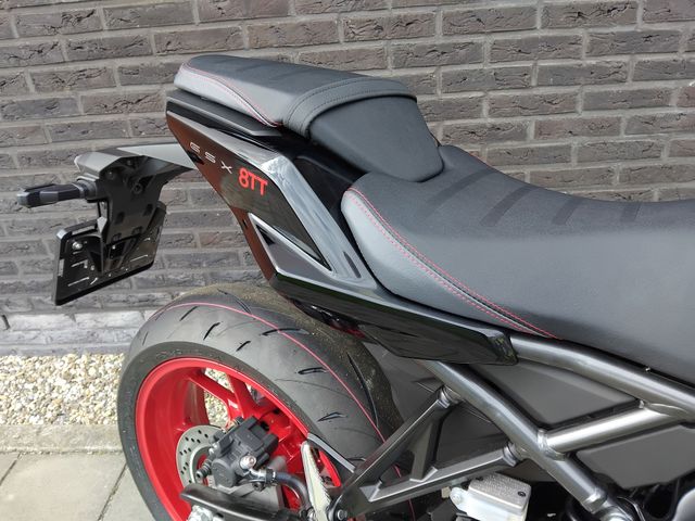 suzuki - gsx-8tt
