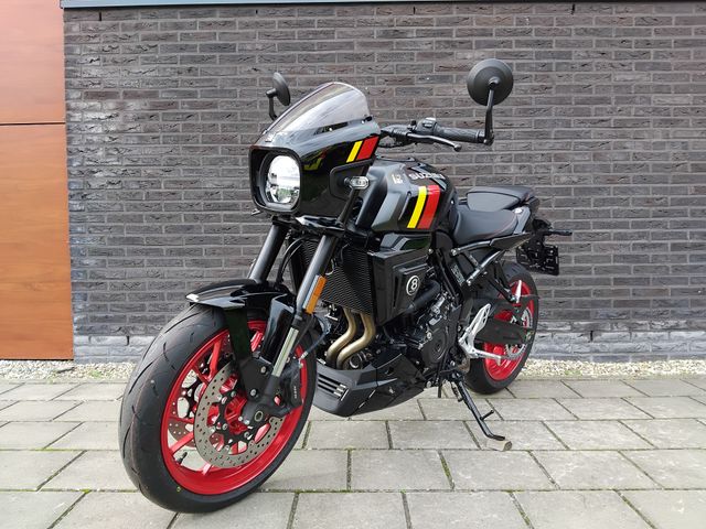 suzuki - gsx-8tt
