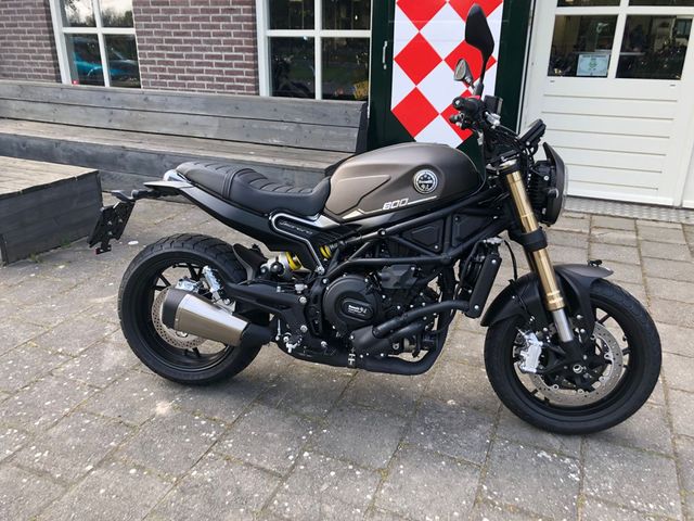 benelli - leoncino-800