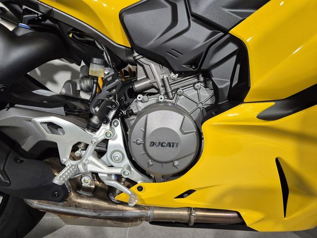 ducati - panigale-v2-s
