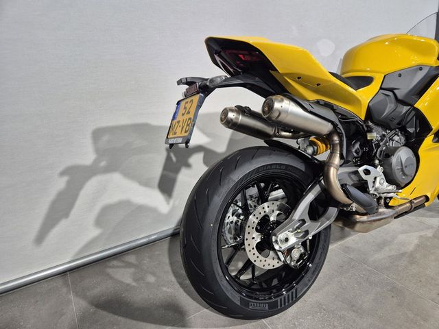 ducati - panigale-v2-s