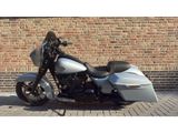 HARLEY-DAVIDSON STREET GLIDE FLHX