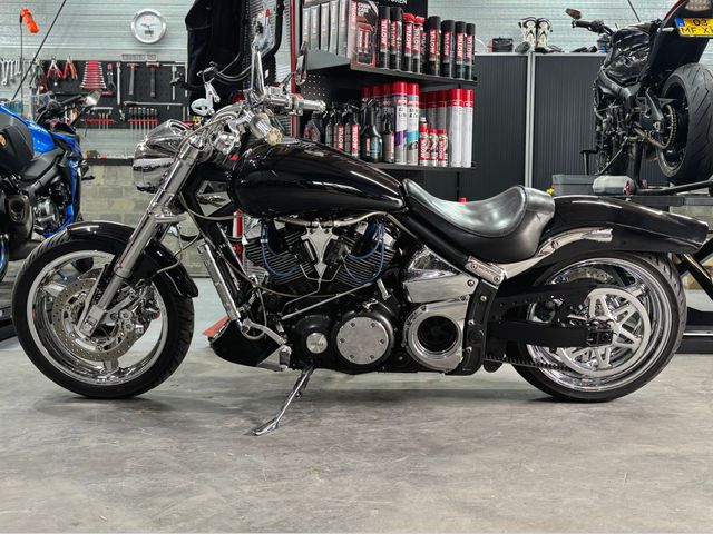 yamaha - xv-1700-warrior