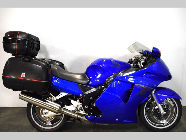 honda - cbr-1100--xx-super-blackbird