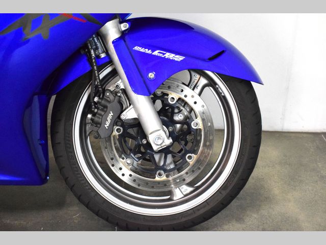 honda - cbr-1100--xx-super-blackbird