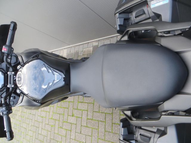 kawasaki - versys-650-tourer-plus