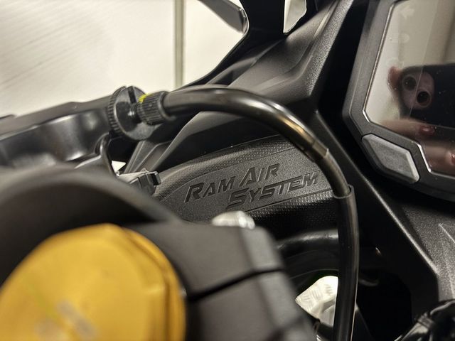 kawasaki - ninja-zx-4rr