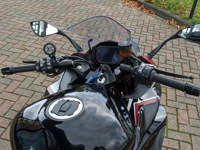 kawasaki - ninja-1000sx-performance