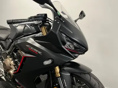 HONDA CBR 650 R – foto 3