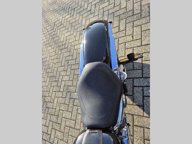 suzuki - vz-800-marauder-lc