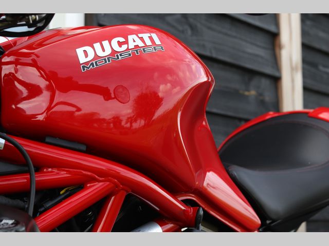 ducati - monster-1200-s
