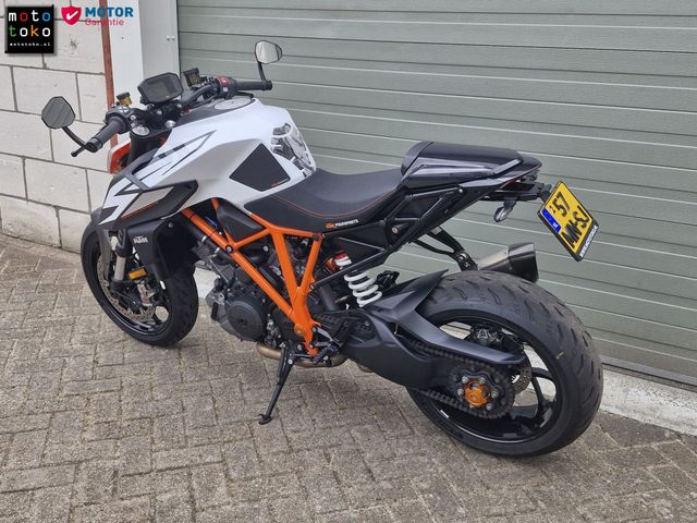 ktm - 1290-super-duke-r