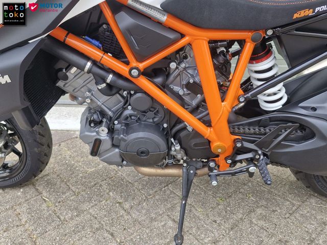 ktm - 1290-super-duke-r
