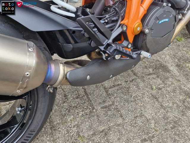 ktm - 1290-super-duke-r