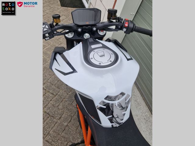 ktm - 1290-super-duke-r