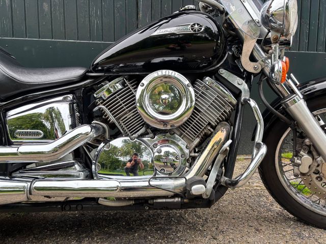 yamaha - xvs-1100-a-dragstar-classic