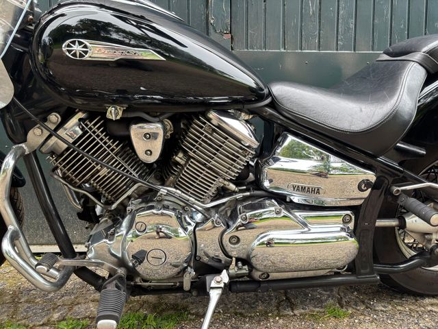 yamaha - xvs-1100-a-dragstar-classic