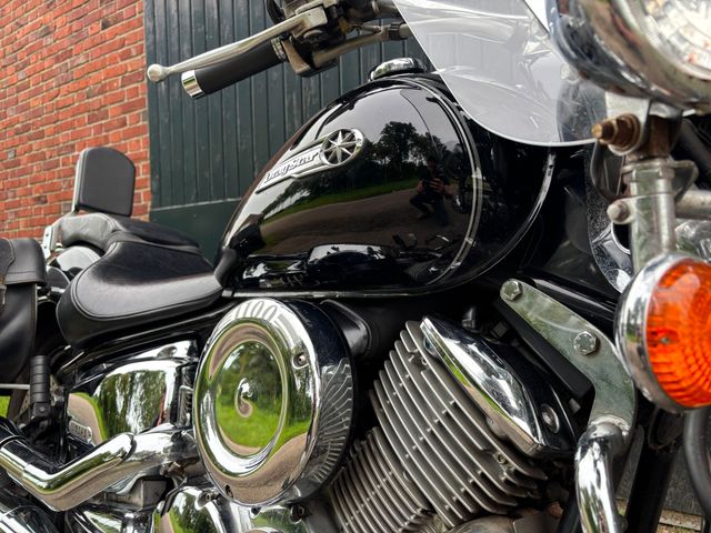 yamaha - xvs-1100-a-dragstar-classic