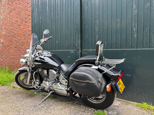 yamaha - xvs-1100-a-dragstar-classic