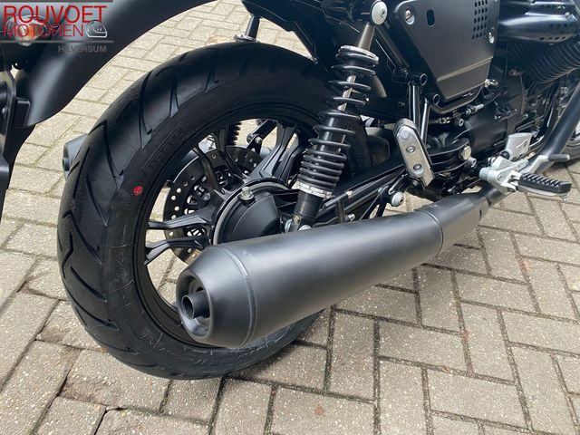 moto-guzzi - v-7-stone