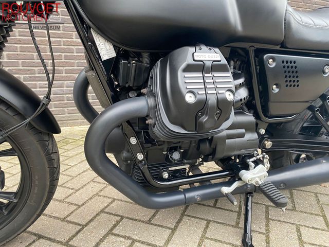 moto-guzzi - v-7-stone