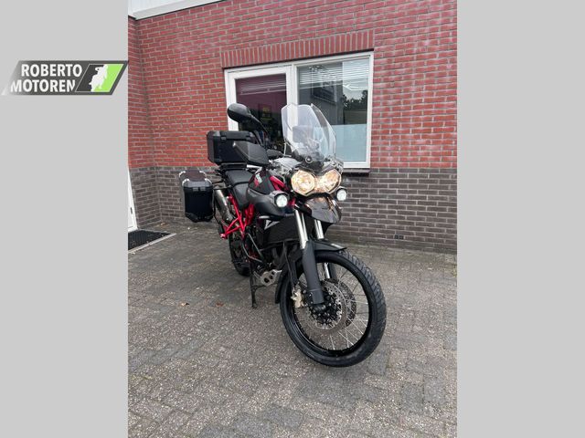 triumph - tiger-800-xc