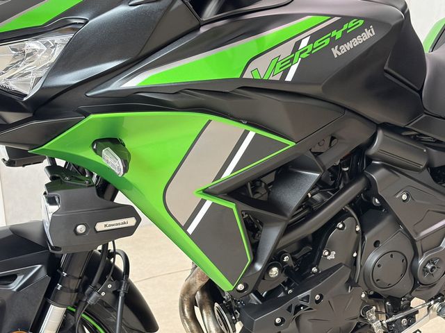 kawasaki - versys-650-grand-tourer