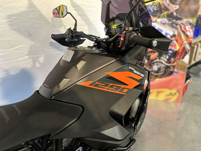 ktm - 1290-super-adventure-s