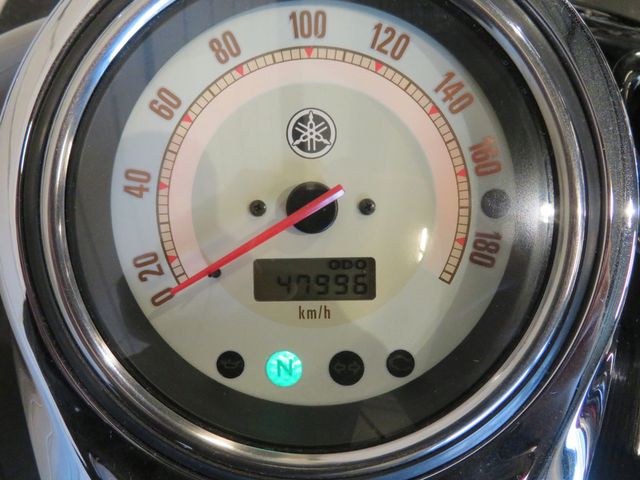 yamaha - xvs-1100-a-dragstar-classic