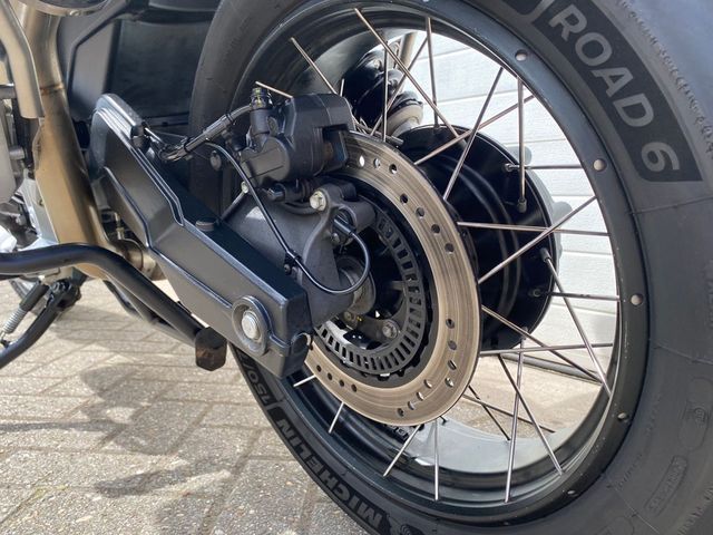 moto-guzzi - v-85-tt