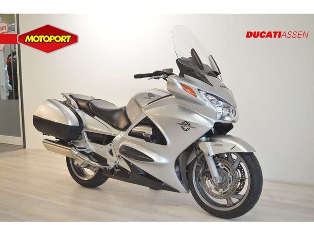 honda - st-1300-pan-european-abs