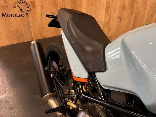 ducati - m-900
