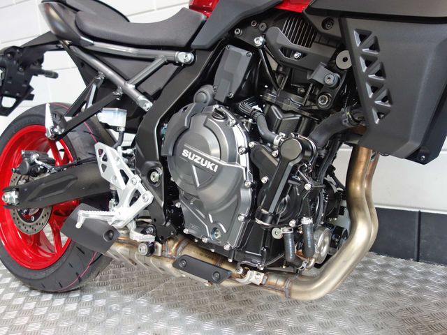 suzuki - gsx-8s