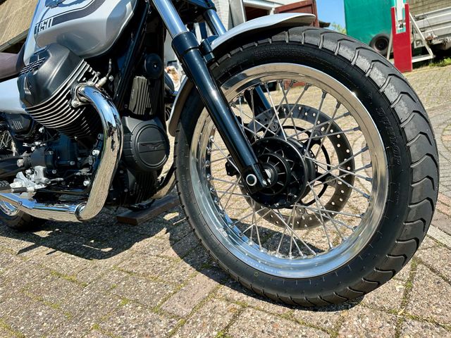 moto-guzzi - v-7-special