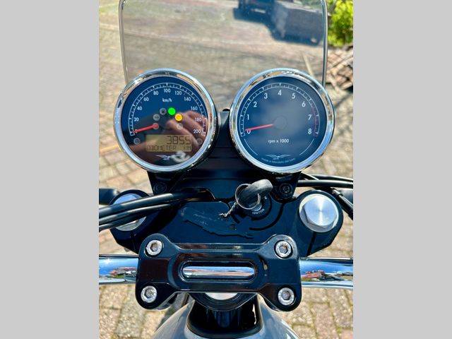 moto-guzzi - v-7-special