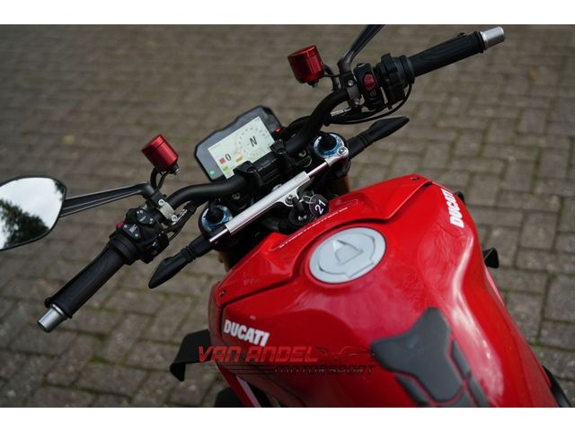 ducati - streetfighter-v4s