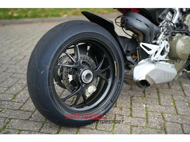 ducati - streetfighter-v4s