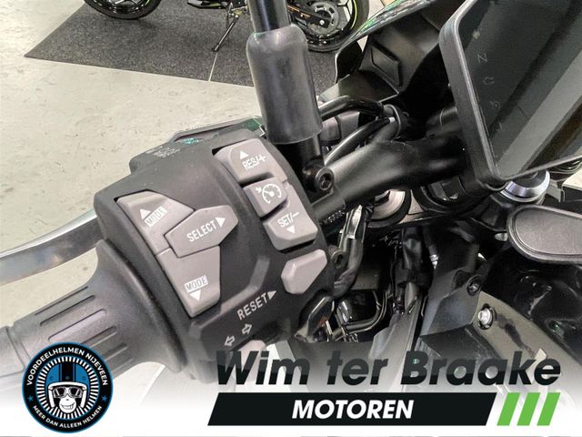 kawasaki - z900